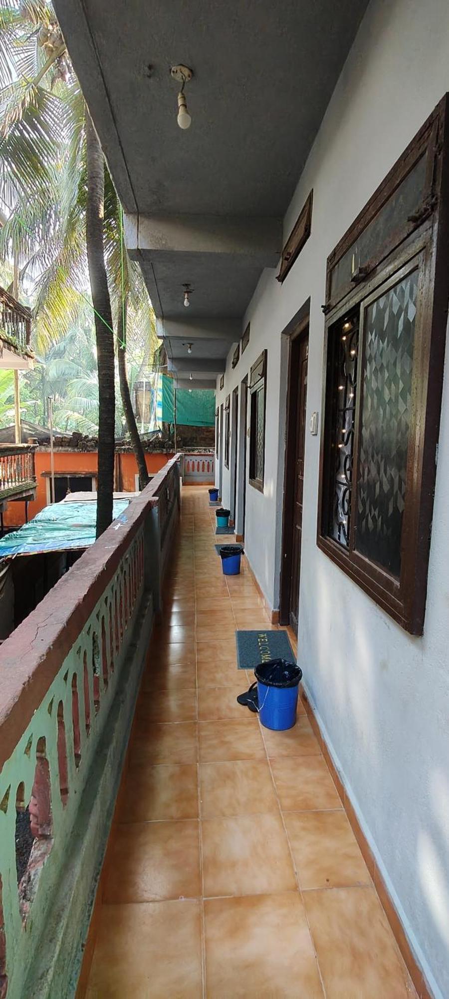 Arambol Beach Laxmi Guest House Exteriör bild